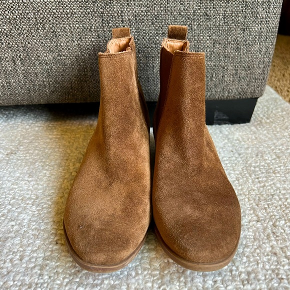 Steve Madden Dover - Cognac Suede Dual Gore Slip-On Bootie, Sz. 7.5 - Picture 2 of 5